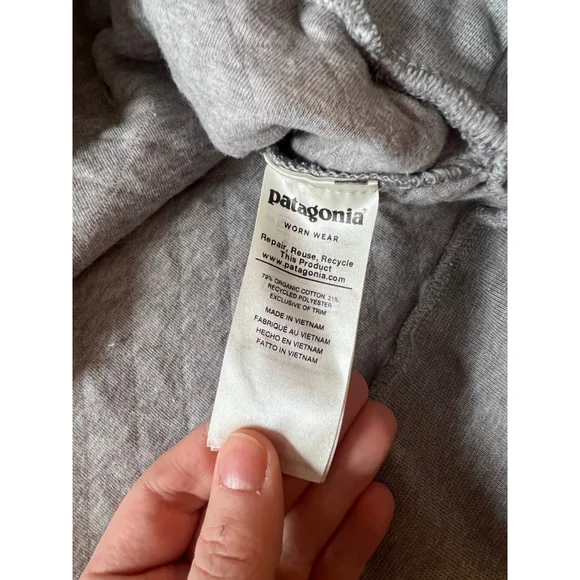 Women's Patagonia Crewneck Sweater S Gray with Blue Accents - Picture 4 of 6